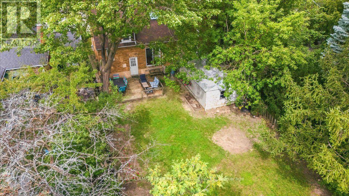 207 ELMHURST AVENUE - 44