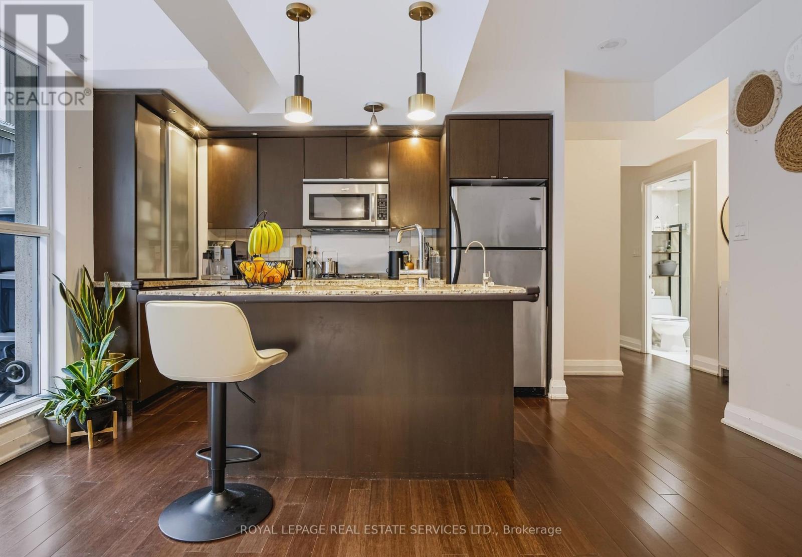 #207 1430 YONGE STREET - 5