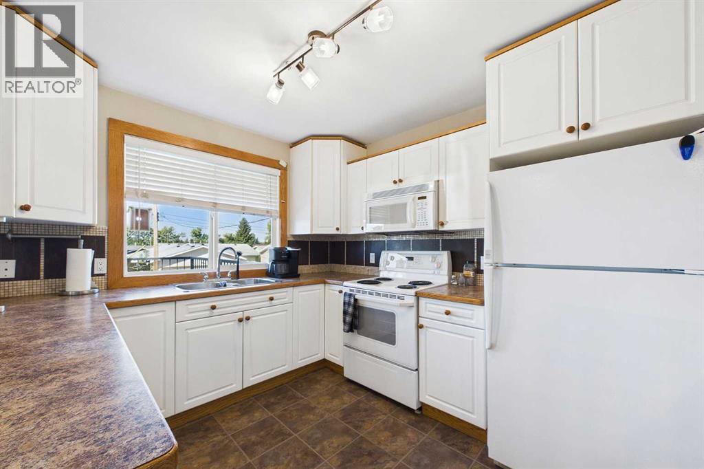 Listing photo – 5328 Aspen Drive, Blackfalds