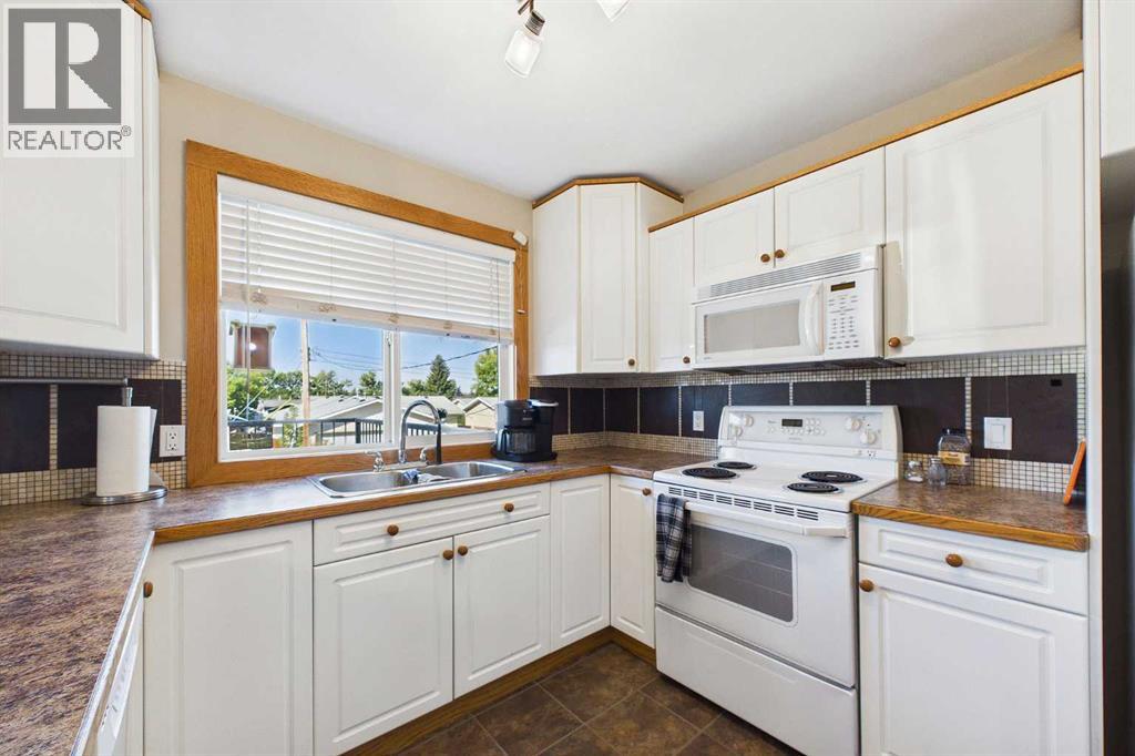 Listing photo – 5328 Aspen Drive, Blackfalds