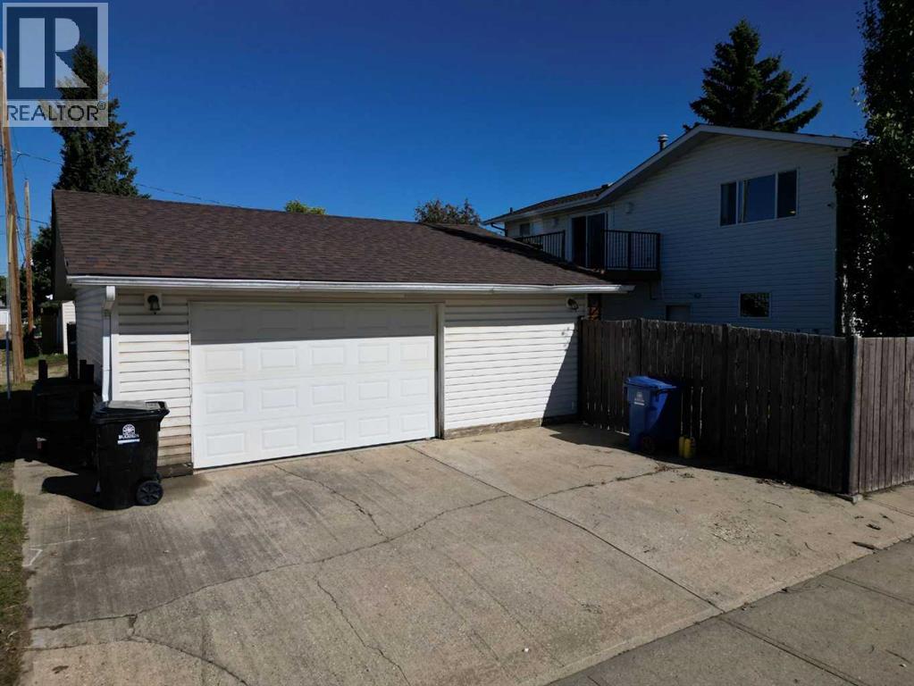 Listing photo – 5328 Aspen Drive, Blackfalds