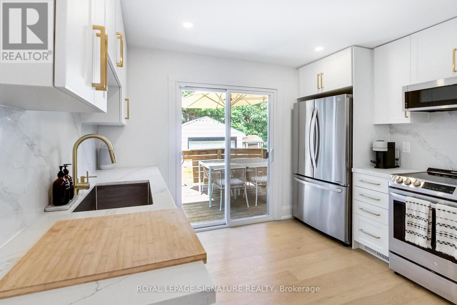148 MORTIMER AVENUE - 17