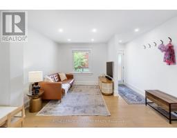 Kitchen - 148 Mortimer Avenue, Toronto, ON M4K2A4 Photo 8