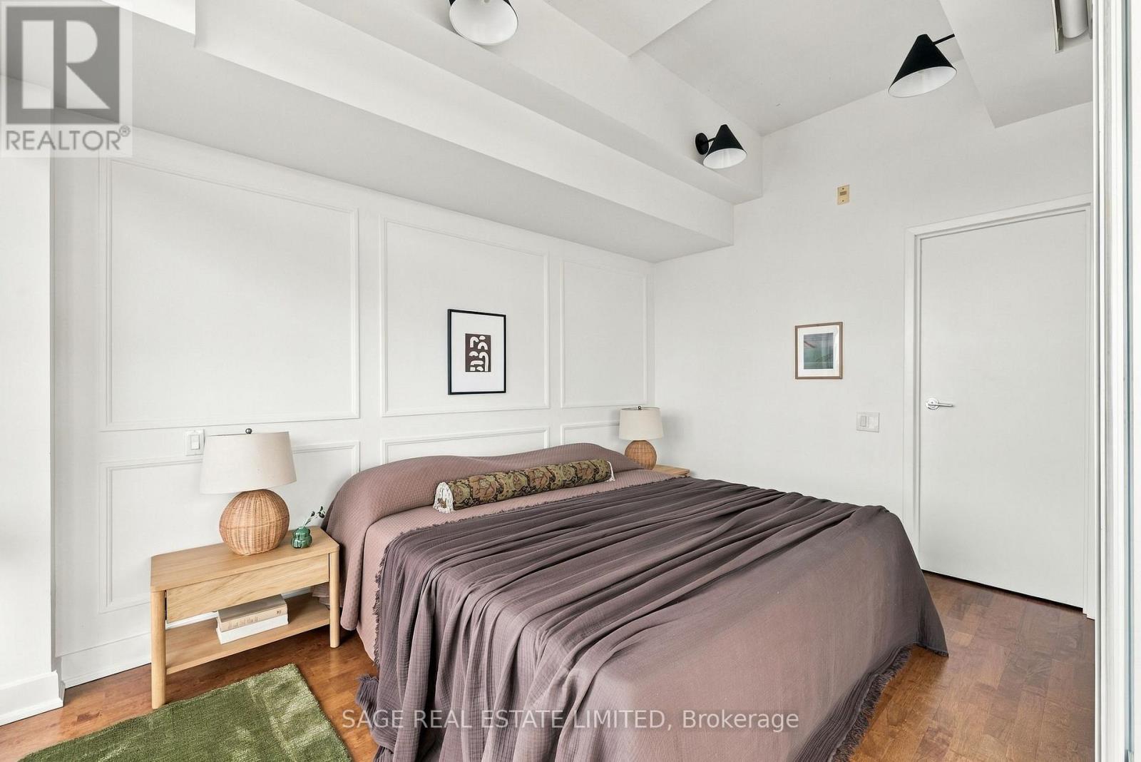 #601 233 CARLAW AVENUE - 14