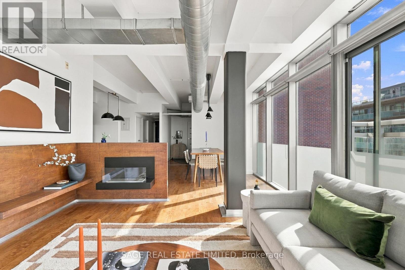 #601 233 CARLAW AVENUE - 20