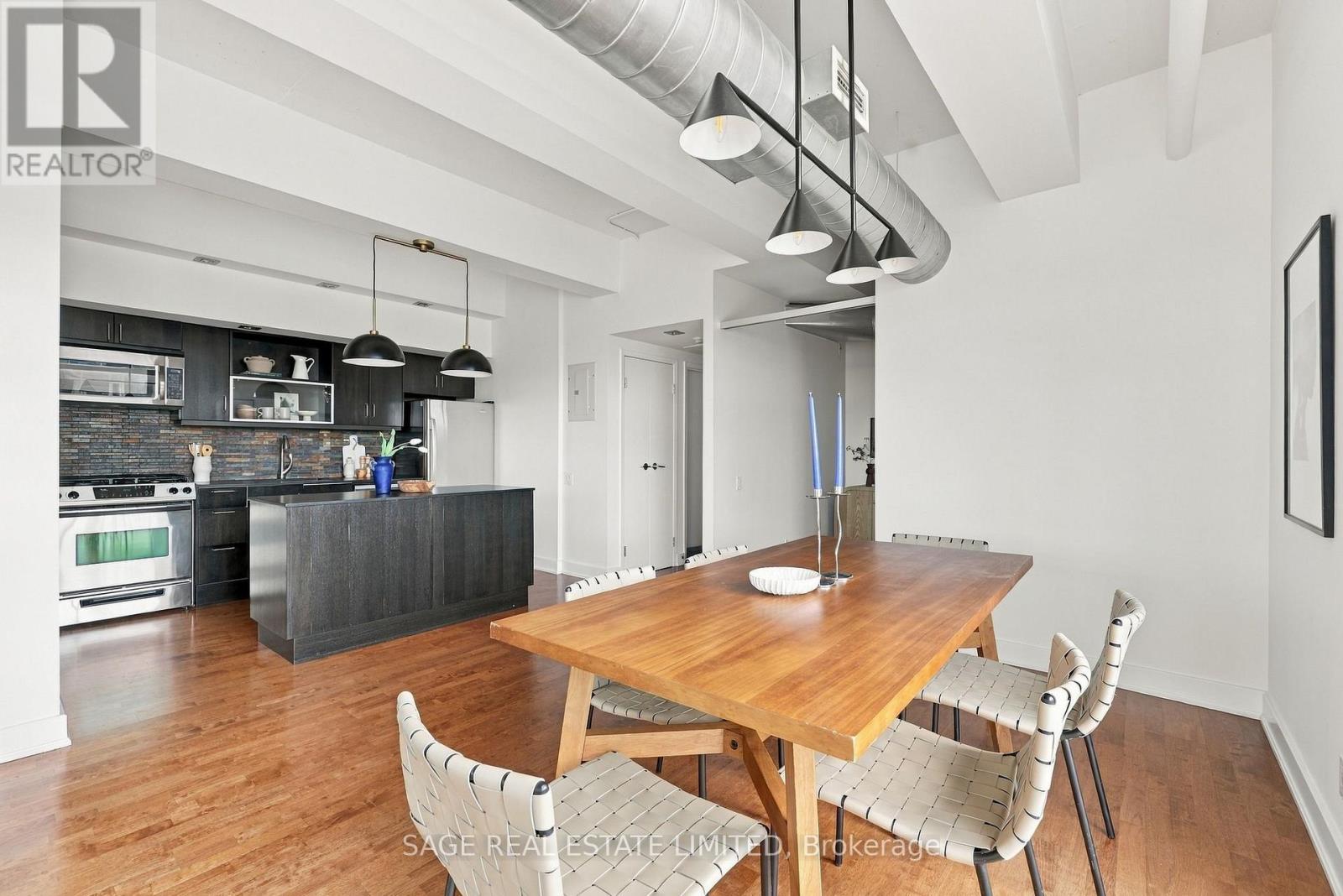 #601 233 CARLAW AVENUE - 21
