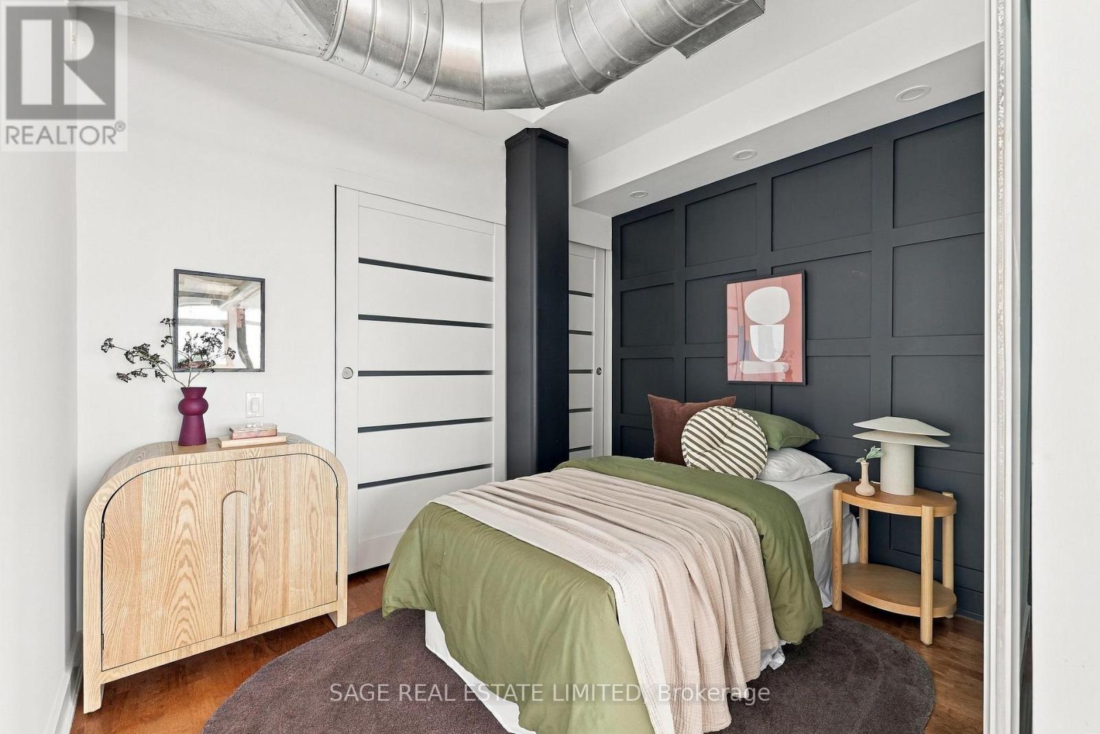 #601 233 CARLAW AVENUE - 6
