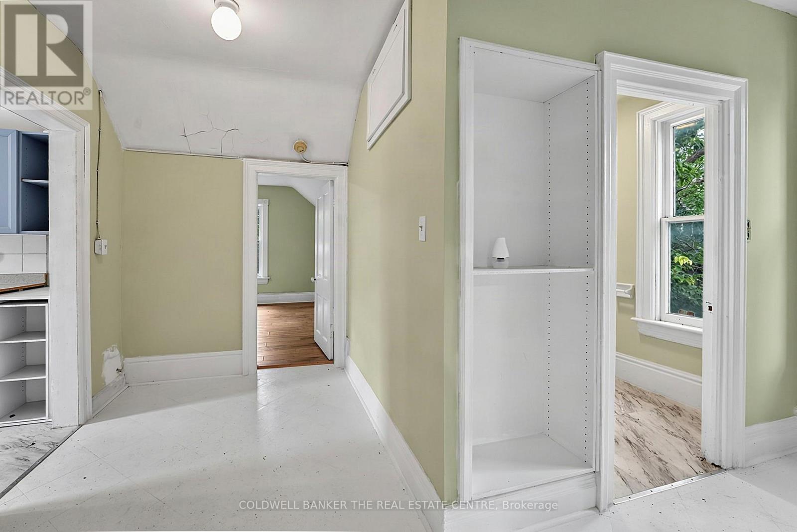 592 GORHAM STREET - 22