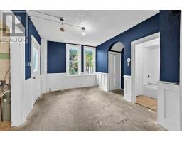 592 Gorham Street, Newmarket, ON L3Y1L3 Photo 12
