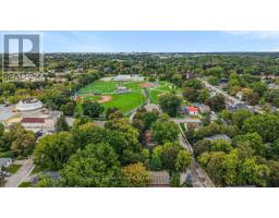 592 Gorham Street, Newmarket, ON L3Y1L3 Photo 42