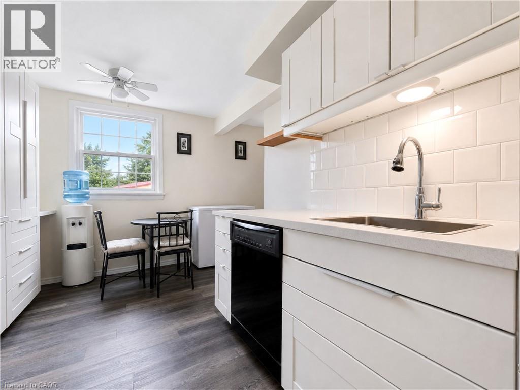 2 Bed, 1 Bath Apartment for Rent in St. Thomas – 15 JOHNSON Place Unit# 1, St. Thomas - Image 11