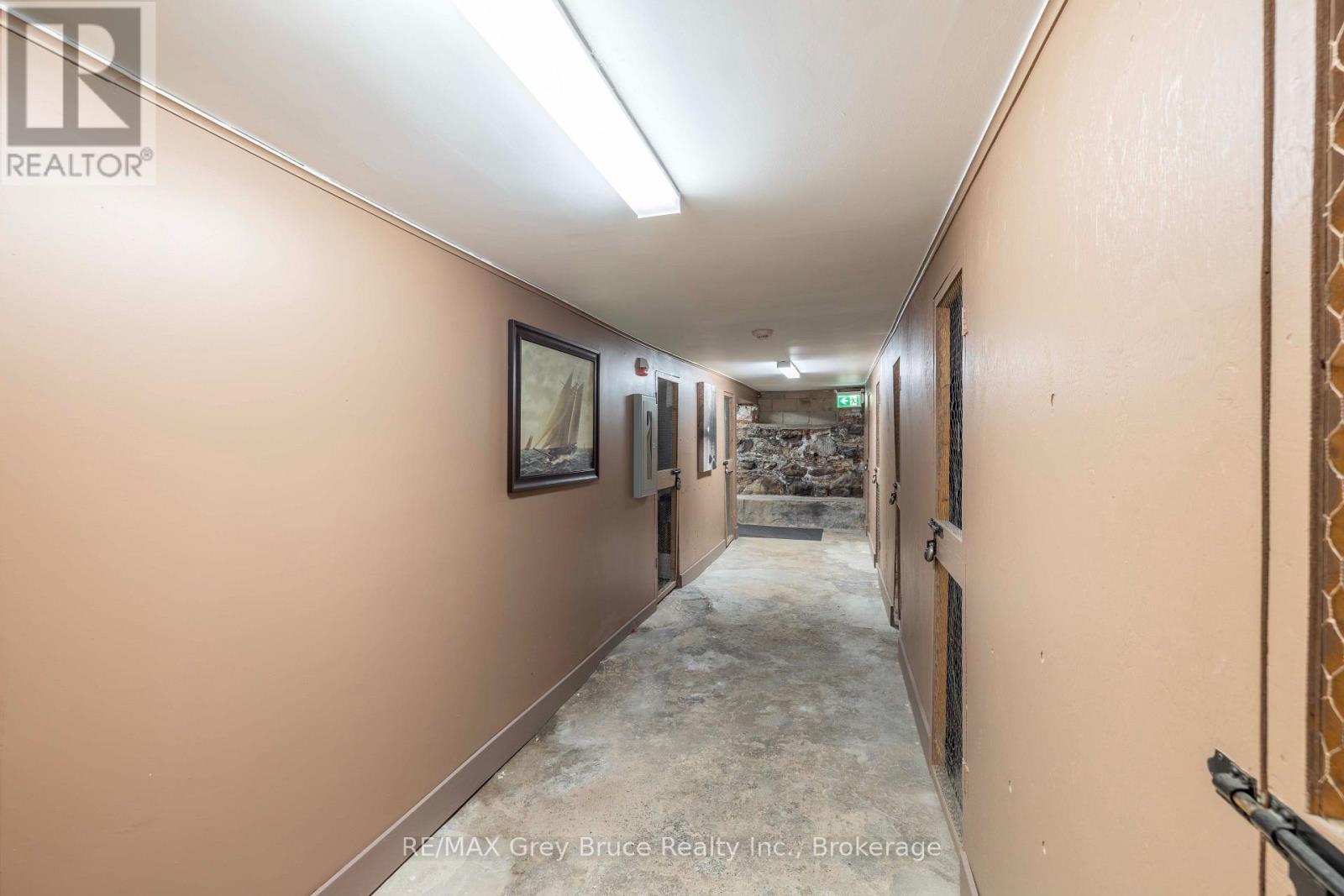 #303 110 SYKES STREET N - 16