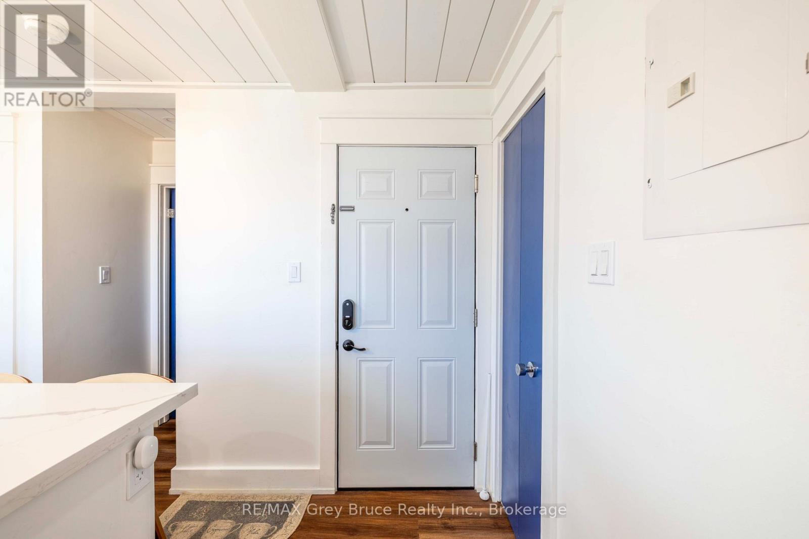 #303 110 Sykes Street North, Meaford, Ontario, N4L1S6, Meaford, Ontario — photo 4 of 5