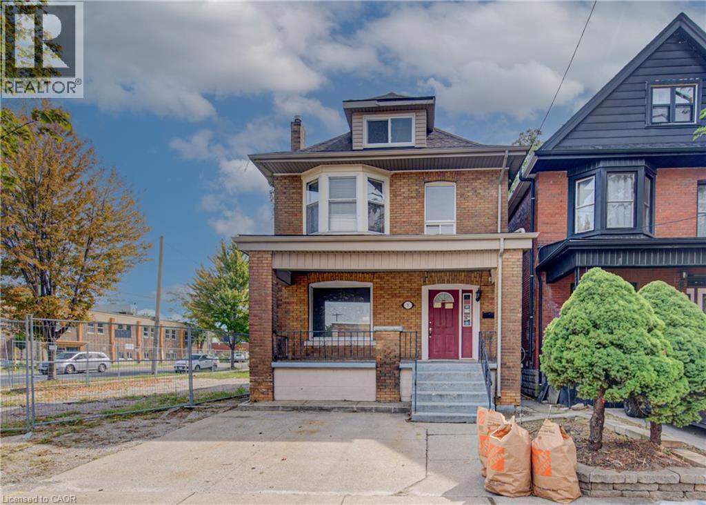 Photo of 5 BARNESDALE Avenue