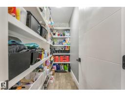 8715 83 Av Nw, Edmonton, AB T6C1B2 Photo 13