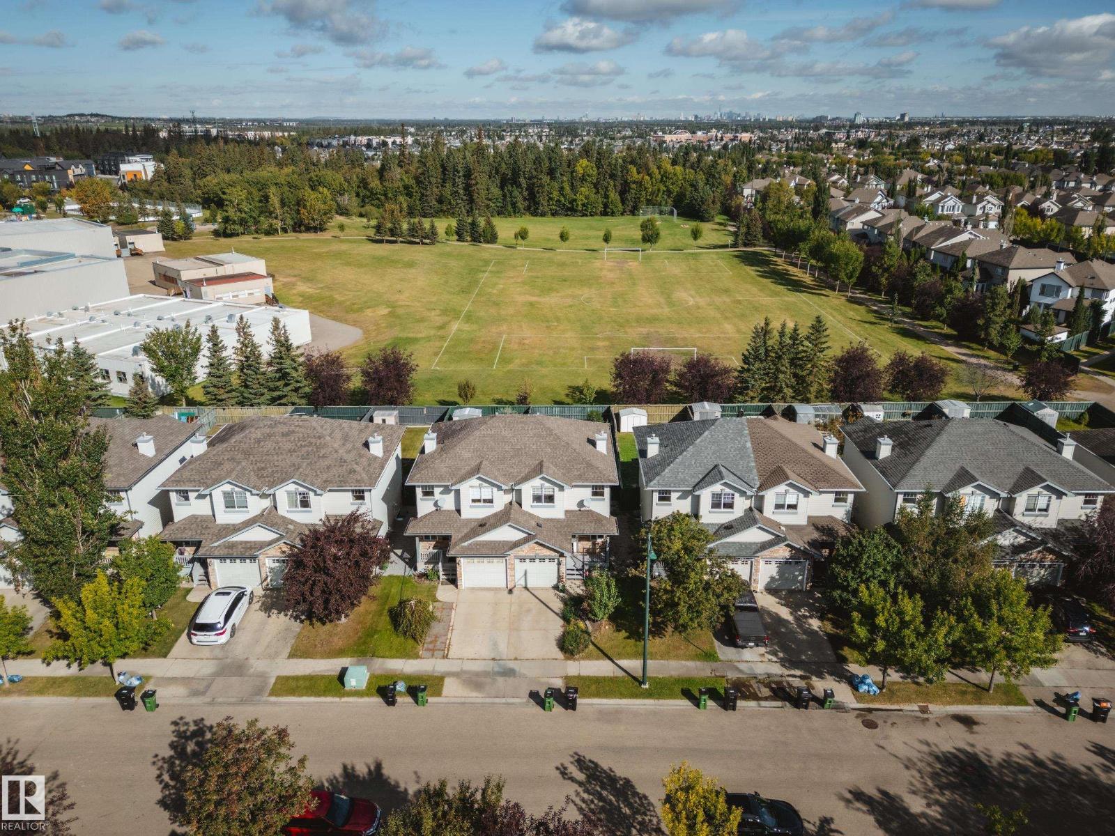 12218 16 AV SW - 2