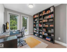 8715 83 Av Nw, Edmonton, AB T6C1B2 Photo 23