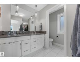 8715 83 Av Nw, Edmonton, AB T6C1B2 Photo 32