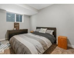 8715 83 Av Nw, Edmonton, AB T6C1B2 Photo 40