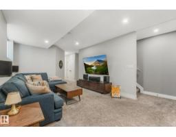 8715 83 Av Nw, Edmonton, AB T6C1B2 Photo 35