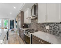 8715 83 Av Nw, Edmonton, AB T6C1B2 Photo 12