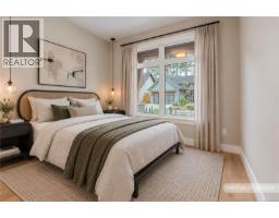 525 Hole-in-one Dr, Qualicum Beach, BC V9K0B9 Photo 14