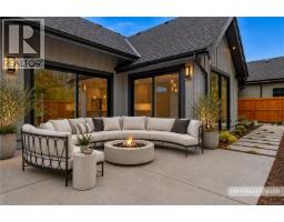 525 Hole-in-one Dr, Qualicum Beach, BC V9K0B9 Photo 16