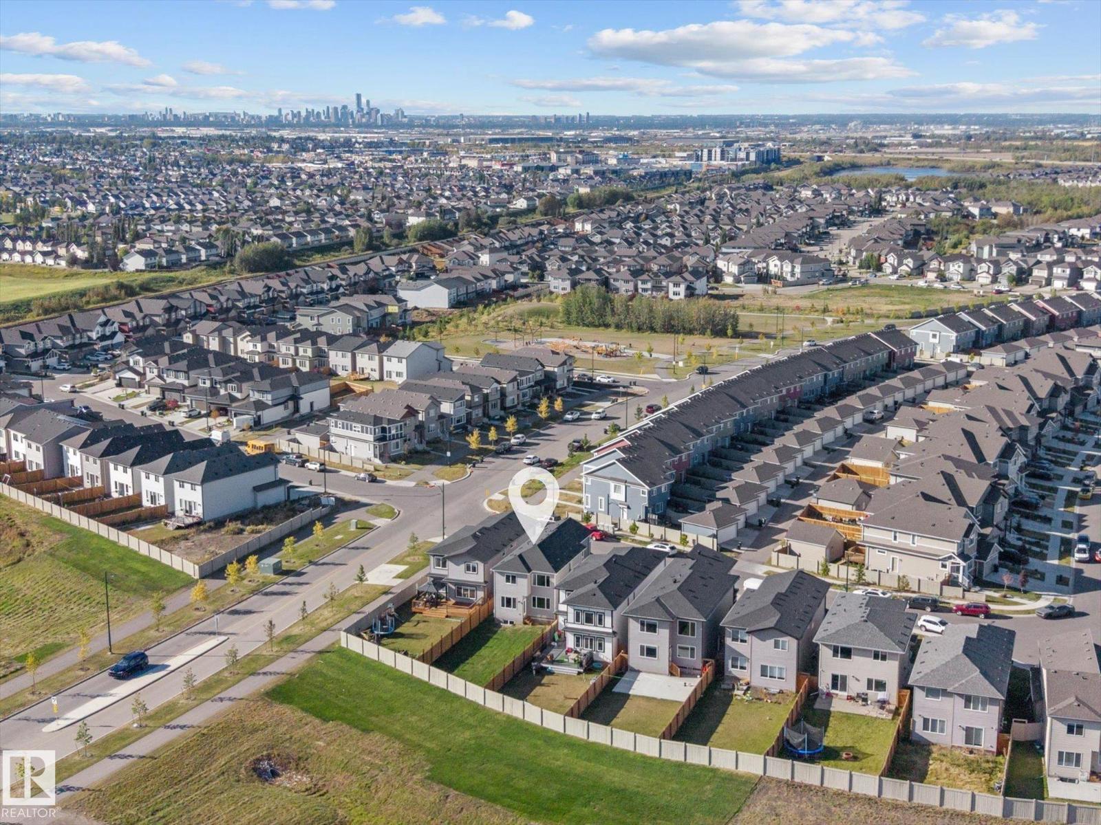 431 30 AV NW - 44