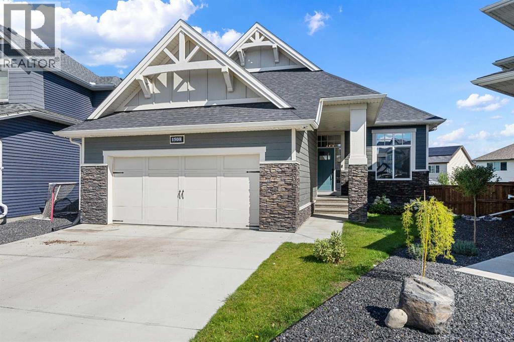 Property for sale at 1508 Coopers Point SW