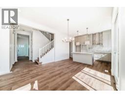 4pc Bathroom - 46 Verdure Place Sw, Calgary, AB T2Y1C9 Photo 21