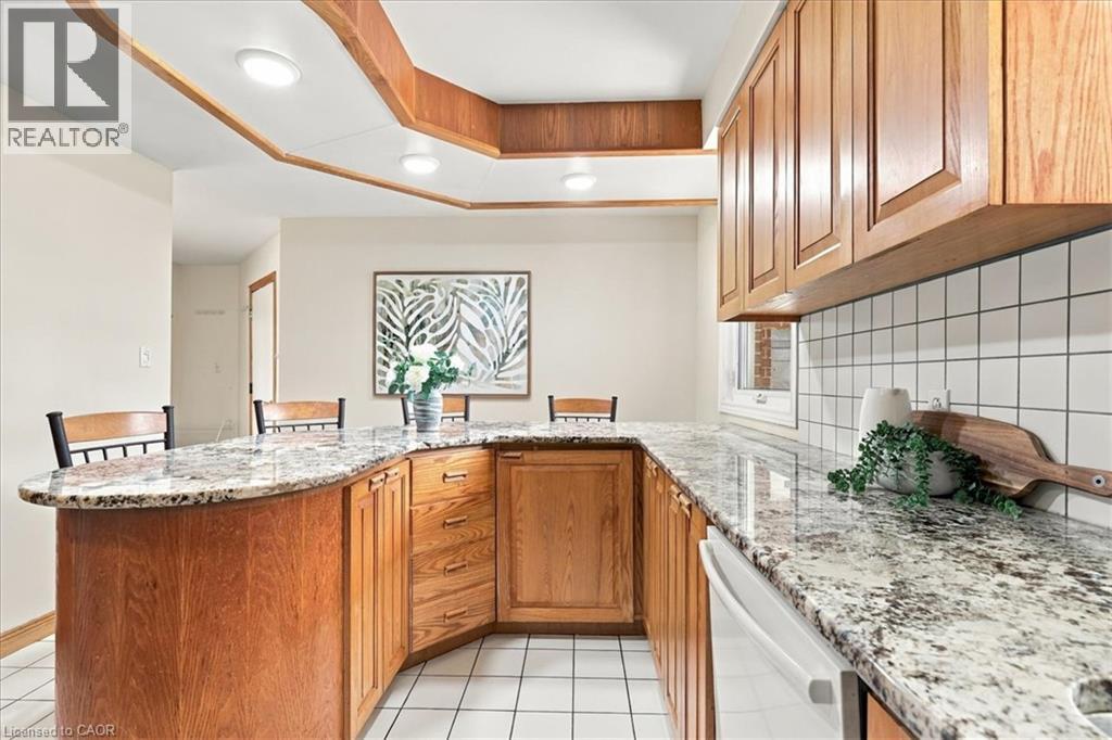 38 LYLE Place - 16