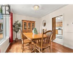 Living room - 38 Lyle Place, Kitchener, ON N2B2J6 Photo 13