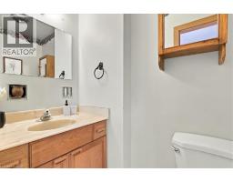 38 Lyle Place, Kitchener, ON N2B2J6 Photo 19
