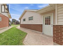 38 Lyle Place, Kitchener, ON N2B2J6 Photo 31
