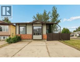 68 Dakota Road W - photo 1
