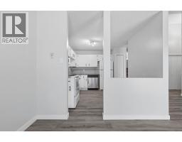 Living room - 68 Dakota Road W, Lethbridge, AB T1K5L5 Photo 10