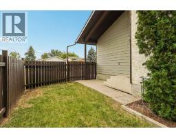 68 Dakota Road W, Lethbridge, AB T1K5L5 Photo 34