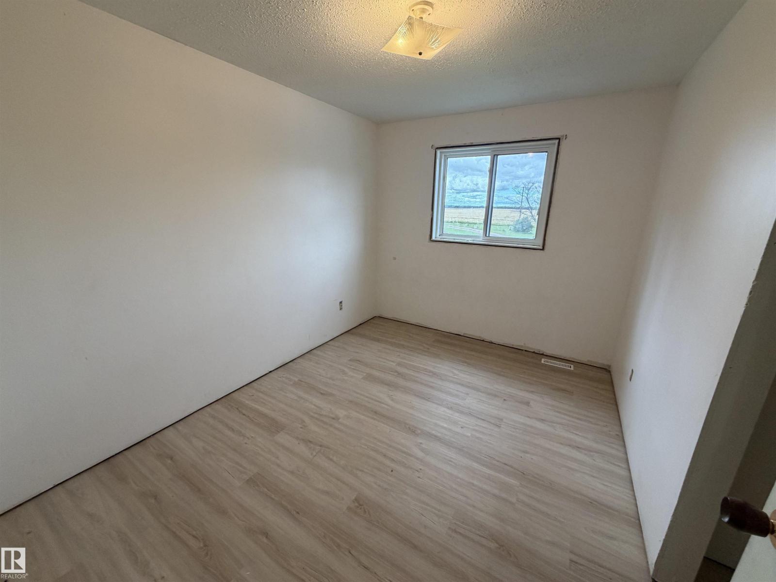 50279 RGE RD 274 - 13