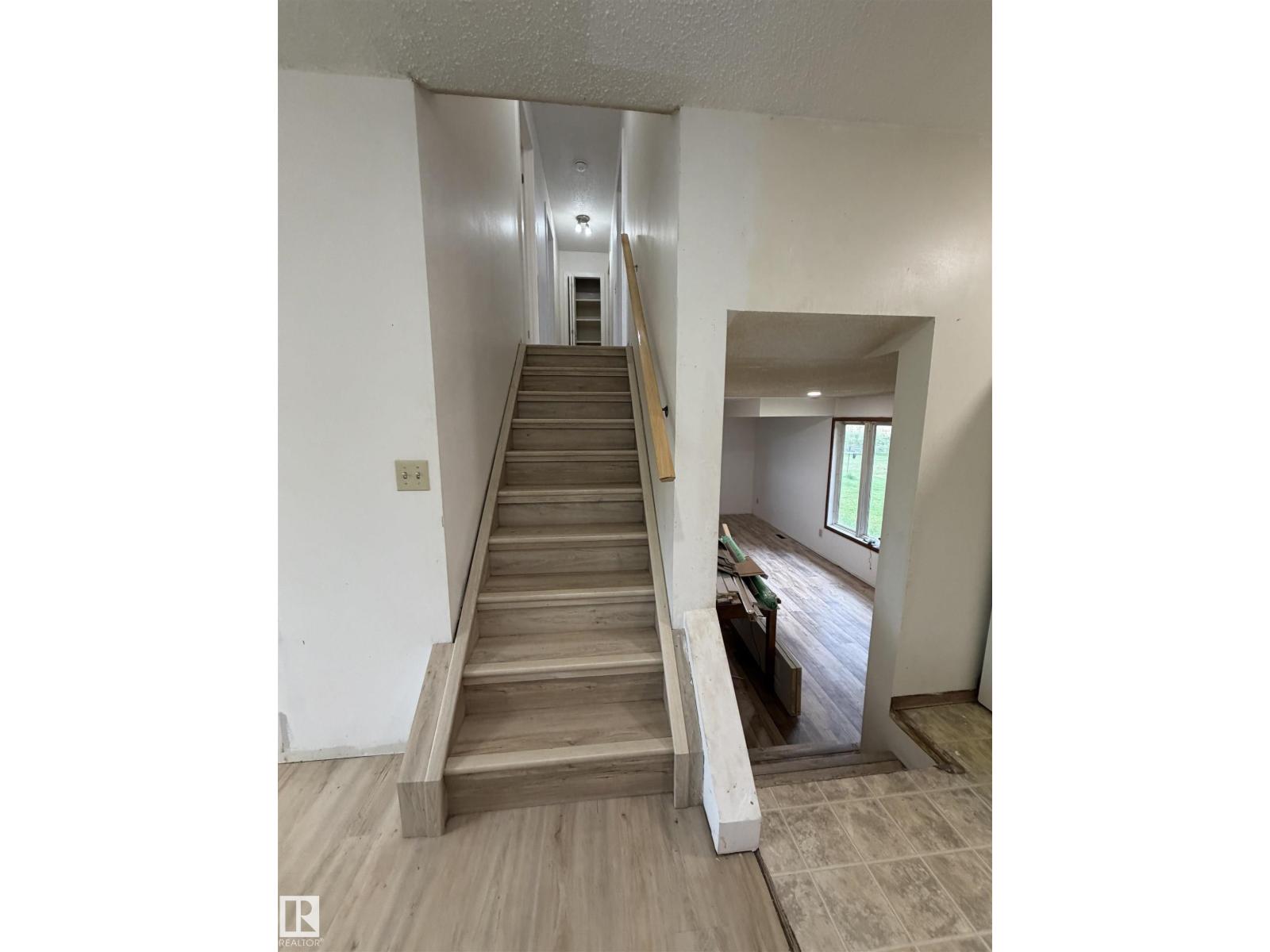 50279 RGE RD 274 - 24