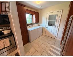 5081 Dufferin Avenue, Wallaceburg, ON N8A4N2 Photo 17