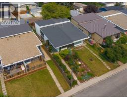 726 68 Avenue Sw, Calgary, AB T2V0N2 Photo 43