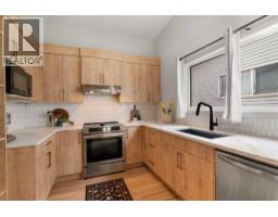 726 68 Avenue Sw, Calgary, AB T2V0N2 Photo 13