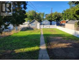 1124 Balmoral Street Se, Medicine Hat, AB T1A0X6 Photo 8