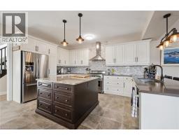 Eat in kitchen - 82 Drone Crescent, Guelph, ON N1K0C2 Photo 10