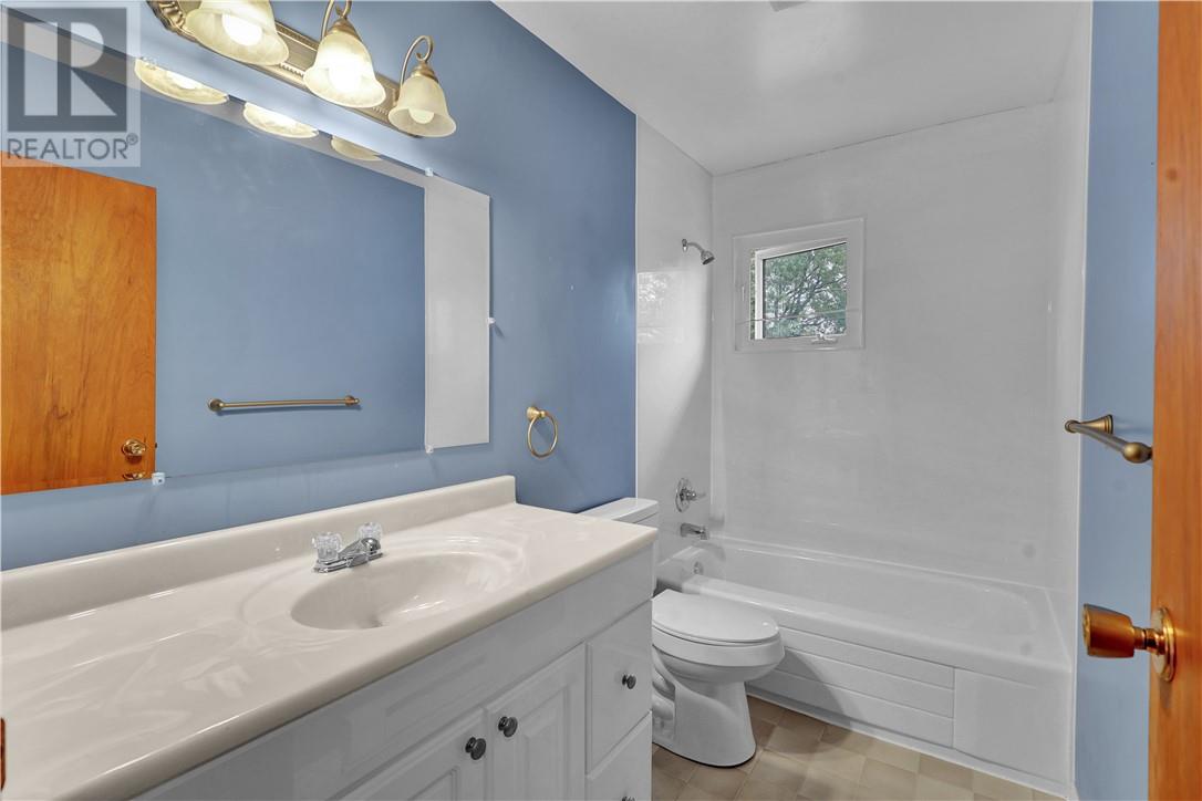 494 James Street - Image 17