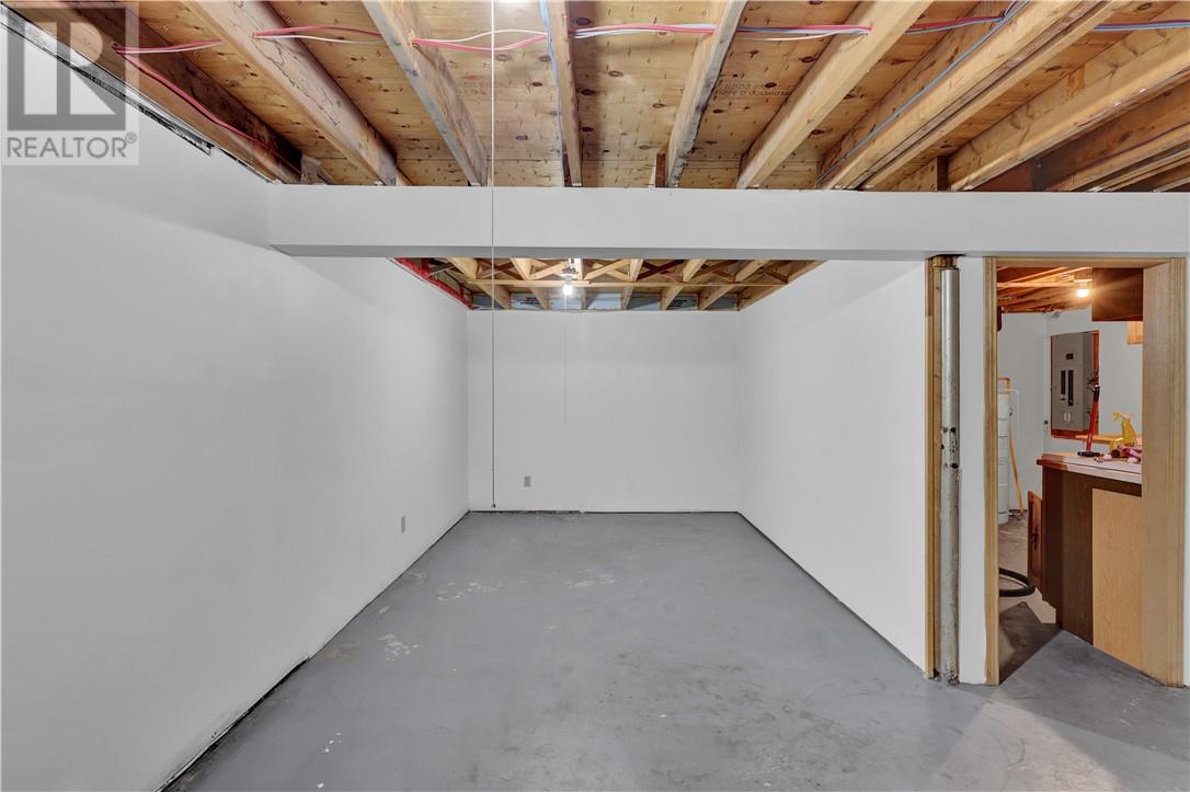 494 James Street - 30