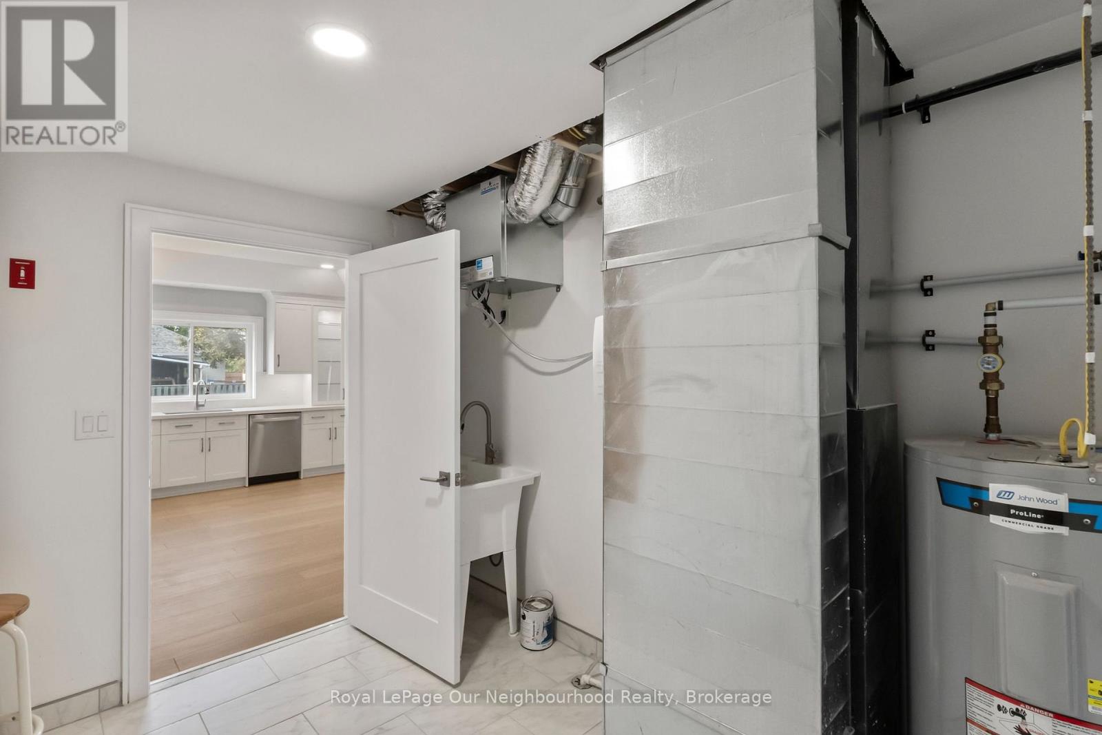124 CROMWELL STREET - 14