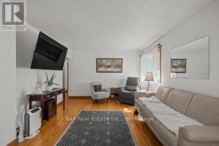 547 ALBERT STREET - Image 9