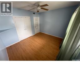 108 1st Street E, Climax, SK S0N0N0 Photo 11