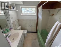 108 1st Street E, Climax, SK S0N0N0 Photo 13
